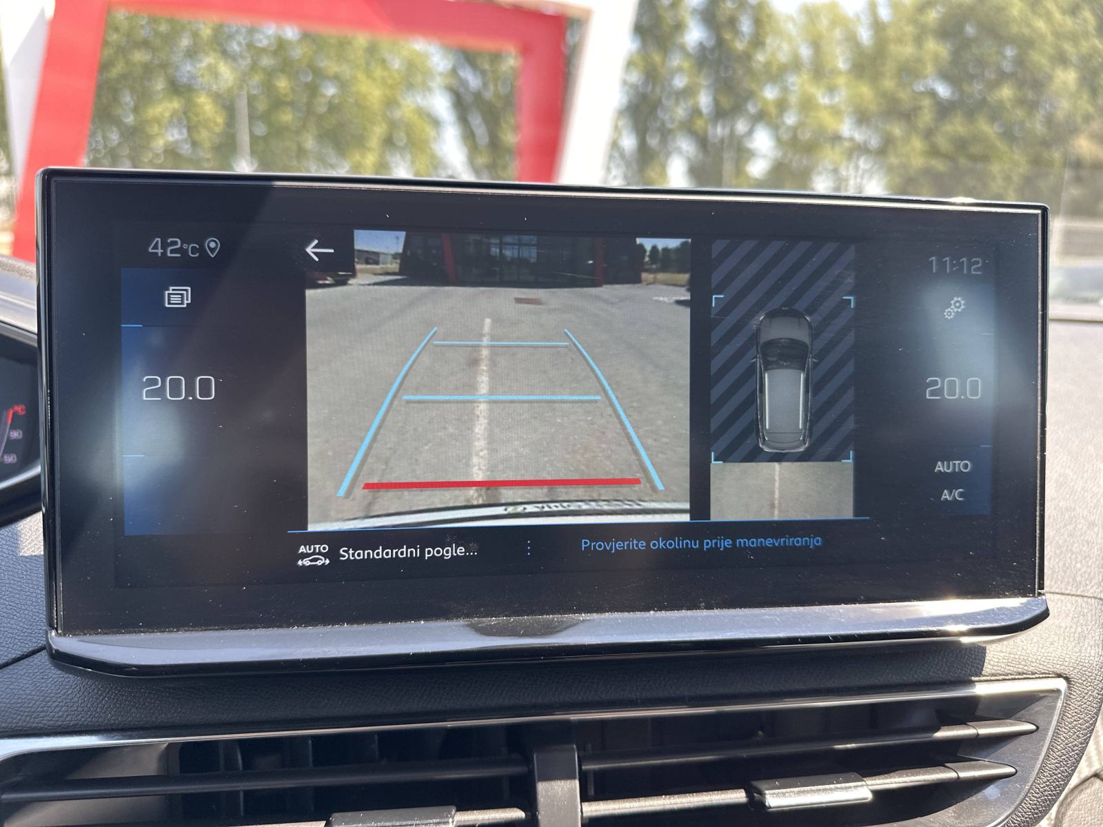 PEUGEOT 3008 2022 • PREMIUM jamstvo • AutoZubak Rabljena, fotografija 18