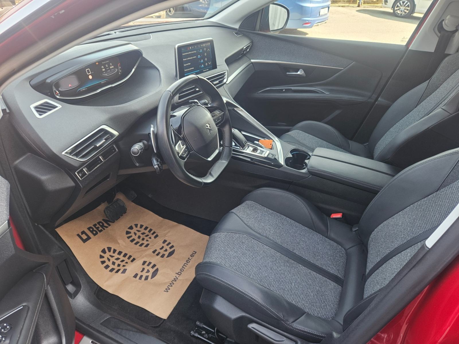 Peugeot 3008 1,5 BlueHDI Allure Automatik, Garancija 12 mjeseci., fotografija 7