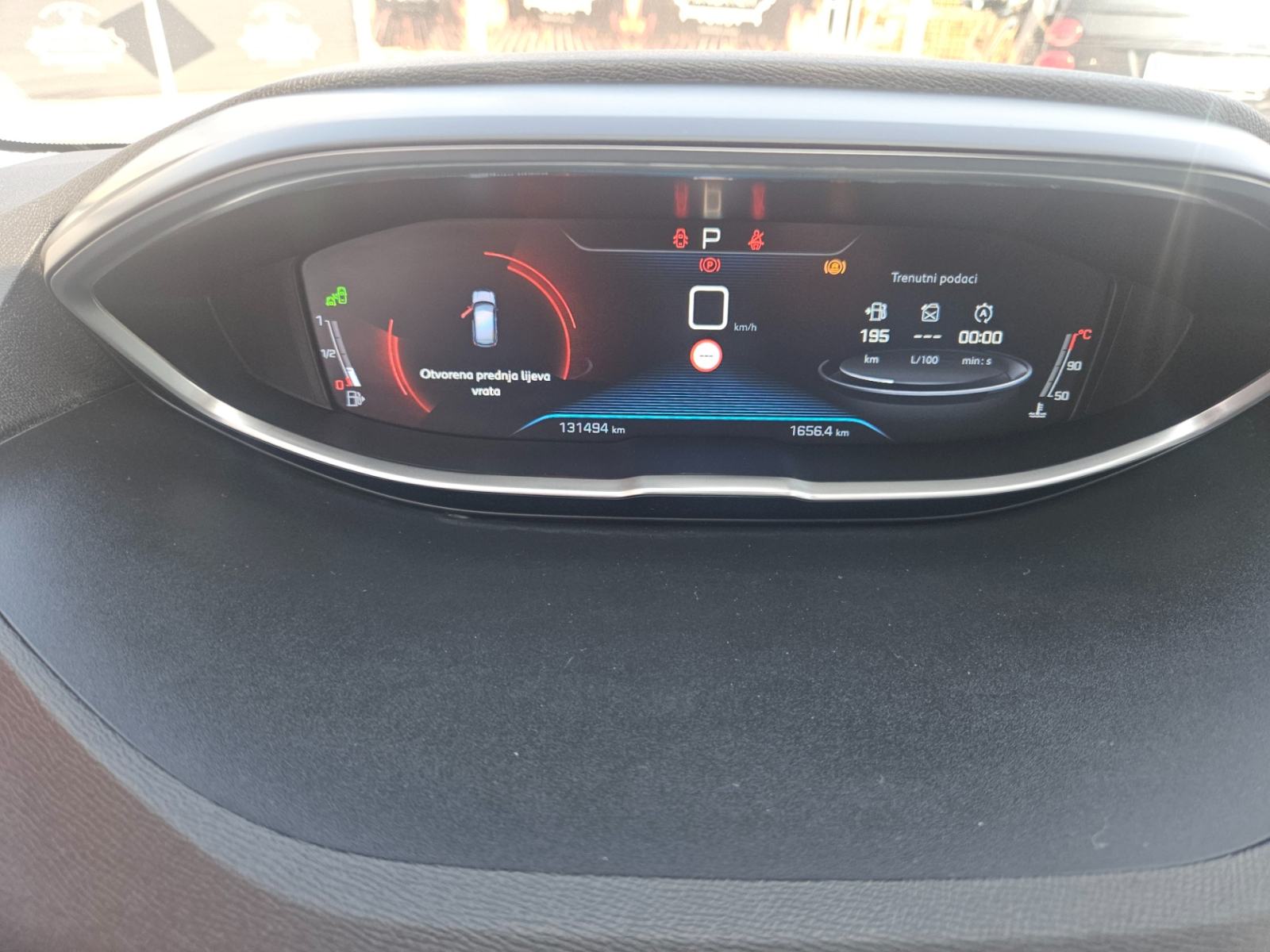 Peugeot 3008 1,5 BlueHDI Allure Automatik, Garancija 12 mjeseci., fotografija 11