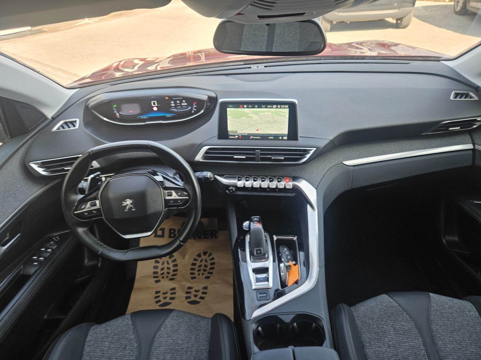 Peugeot 3008 1,5 BlueHDI Allure Automatik, Garancija 12 mjeseci., fotografija 12