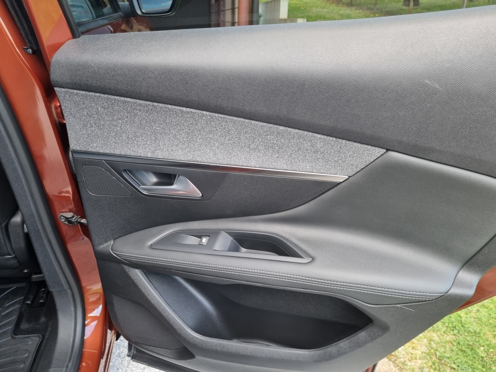 Peugeot 3008 BLUEHDI, allure paket opreme, fotografija 15