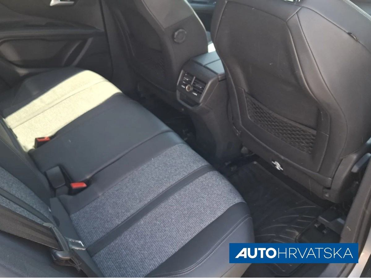 PEUGEOT 3008 ALLURE 1.5 BlueHDi 130 EAT8, 16.990,00 €, fotografija 13