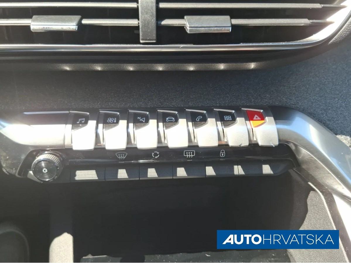 PEUGEOT 3008 ALLURE 1.5 BlueHDi 130 EAT8, 16.990,00 €, fotografija 16