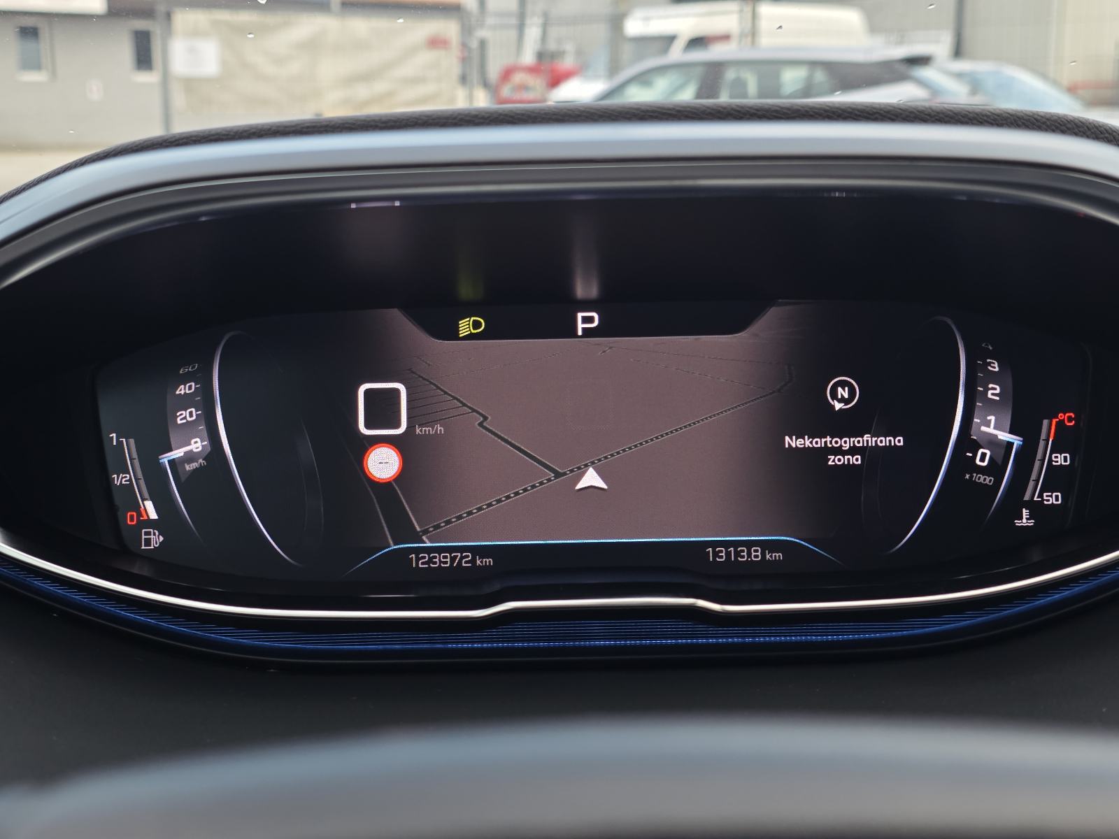 Peugeot 3008 AT8 1,5 HDI 130KS, KAMERA, VIRTUAL, LED, NOVE GUME, fotografija 18