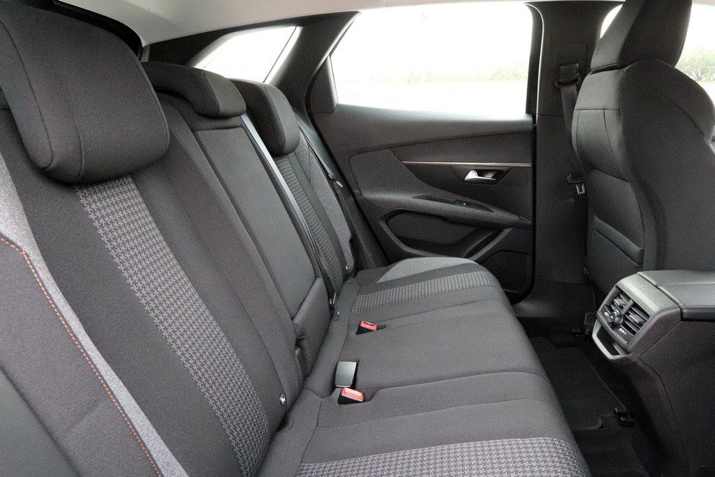 -AKCIJA-Peugeot 3008 BlueHDI 130 KS Tiptronik Active Business VIRTUAL, fotografija 8