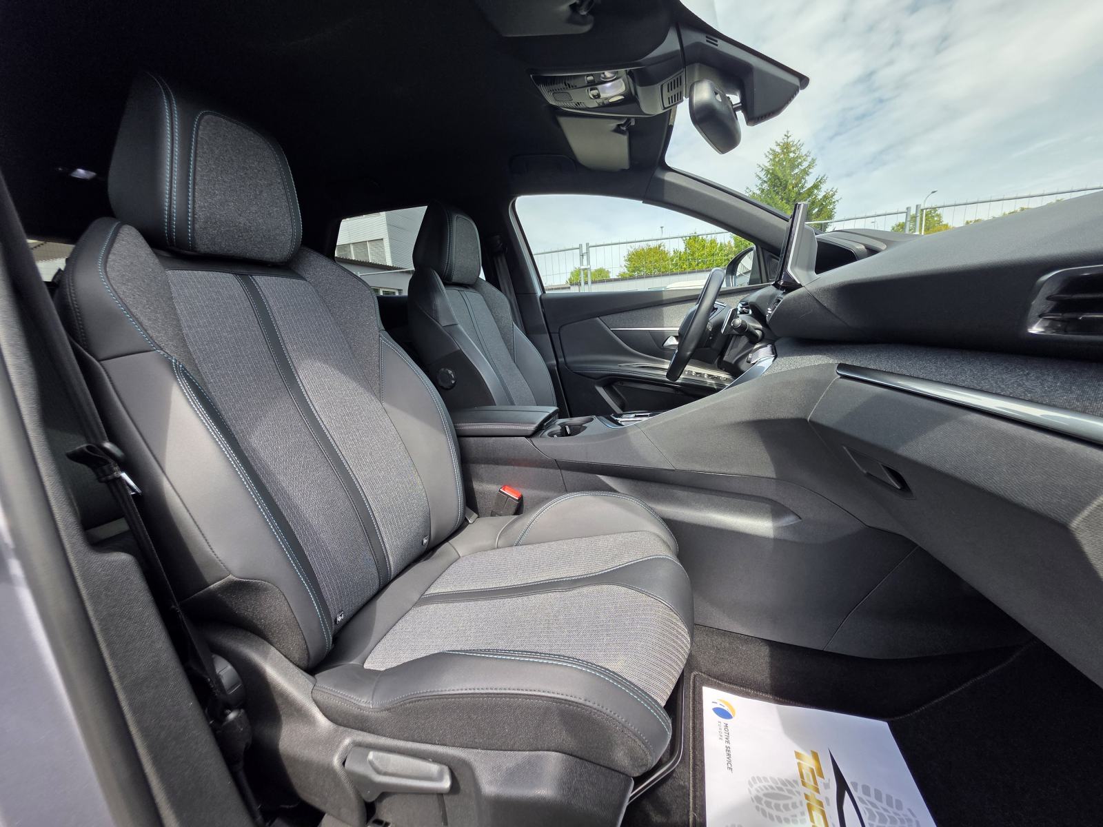 Peugeot 3008 EAT8 1,6 PHEV 225 KS, ALLURE, JAMSTVO, PDV, CAR VERTICAL, fotografija 20