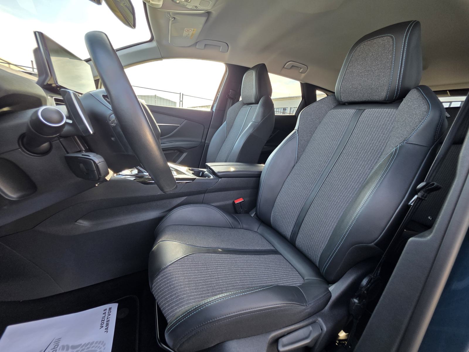 Peugeot 3008 EAT8, 130 KS, ALLURE, KAMERA, JAMSTVO, PDV, CAR VERTICAL, fotografija 18