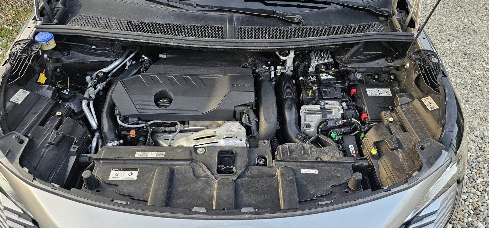 Peugeot 3008 GT 1.6 Hybrid-225ks Leazing, Jamstvo, fotografija 20