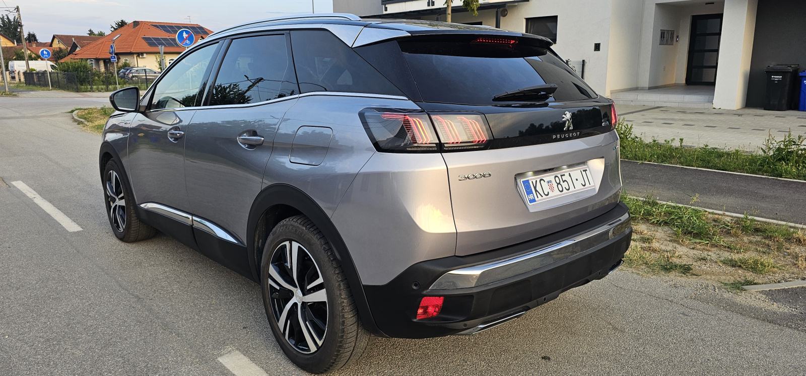 Peugeot 3008 GT 1.6 Hybrid-225ks Leazing, Jamstvo, fotografija 3