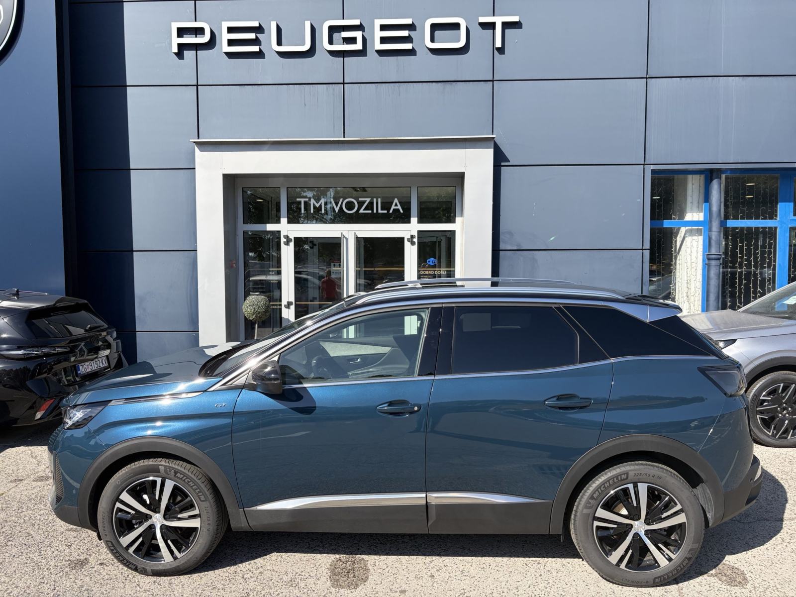 PEUGEOT 3008 GT 1,2 HYBRID 136 DCS6, fotografija 3