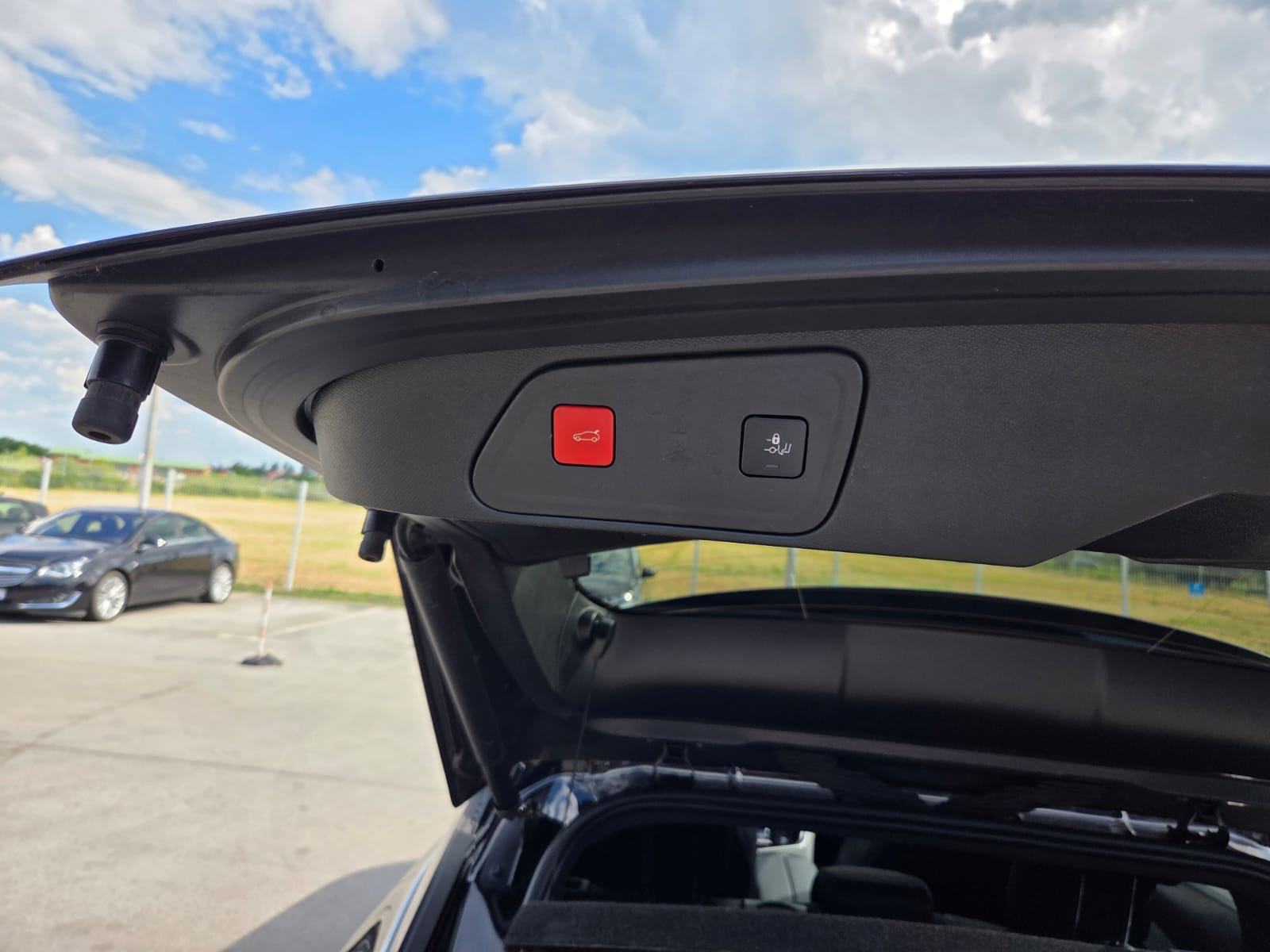 PEUGEOT 3008 GT 1,2 PURE TECH 130 KS, AUTOMATIK,, fotografija 11
