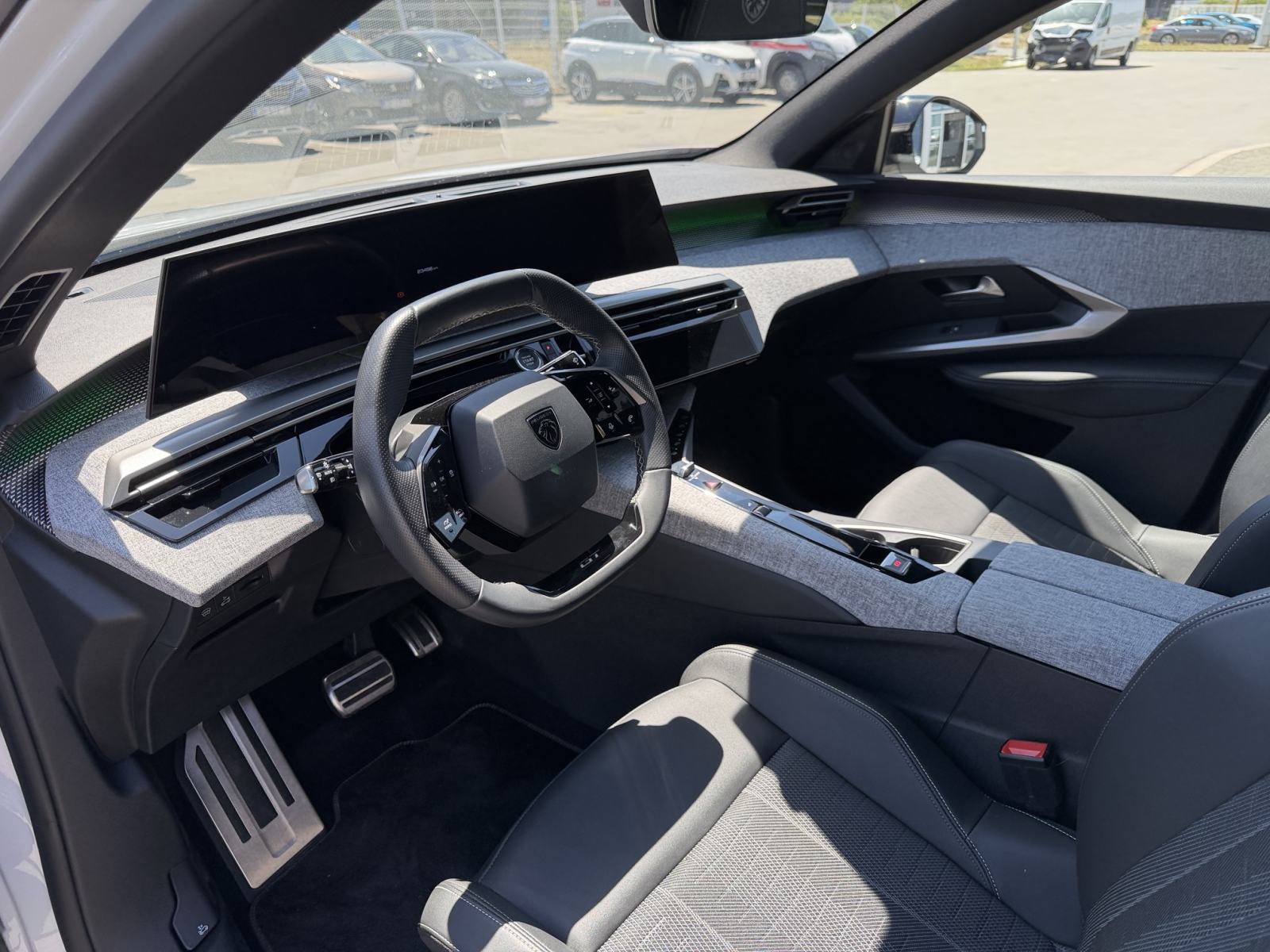 PEUGEOT NOVI 3008 GT 100 % ELEKTRIČNI 210 KS,DOMET DO 553 KM(ECO MOD), fotografija 9