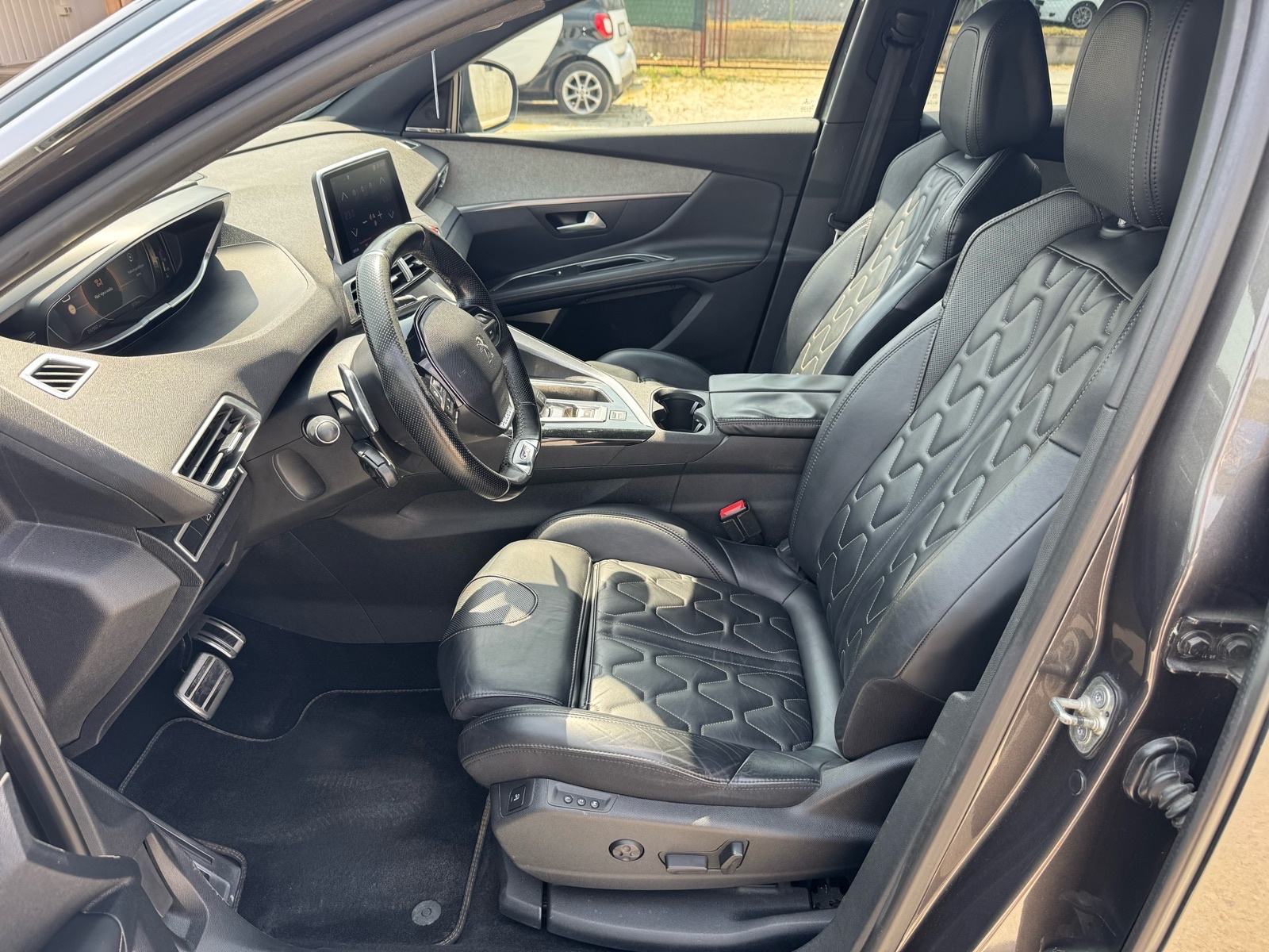 Peugeot 3008 GT 2,0 BlueHDI Automatik, Panorama, 360 view, fotografija 9