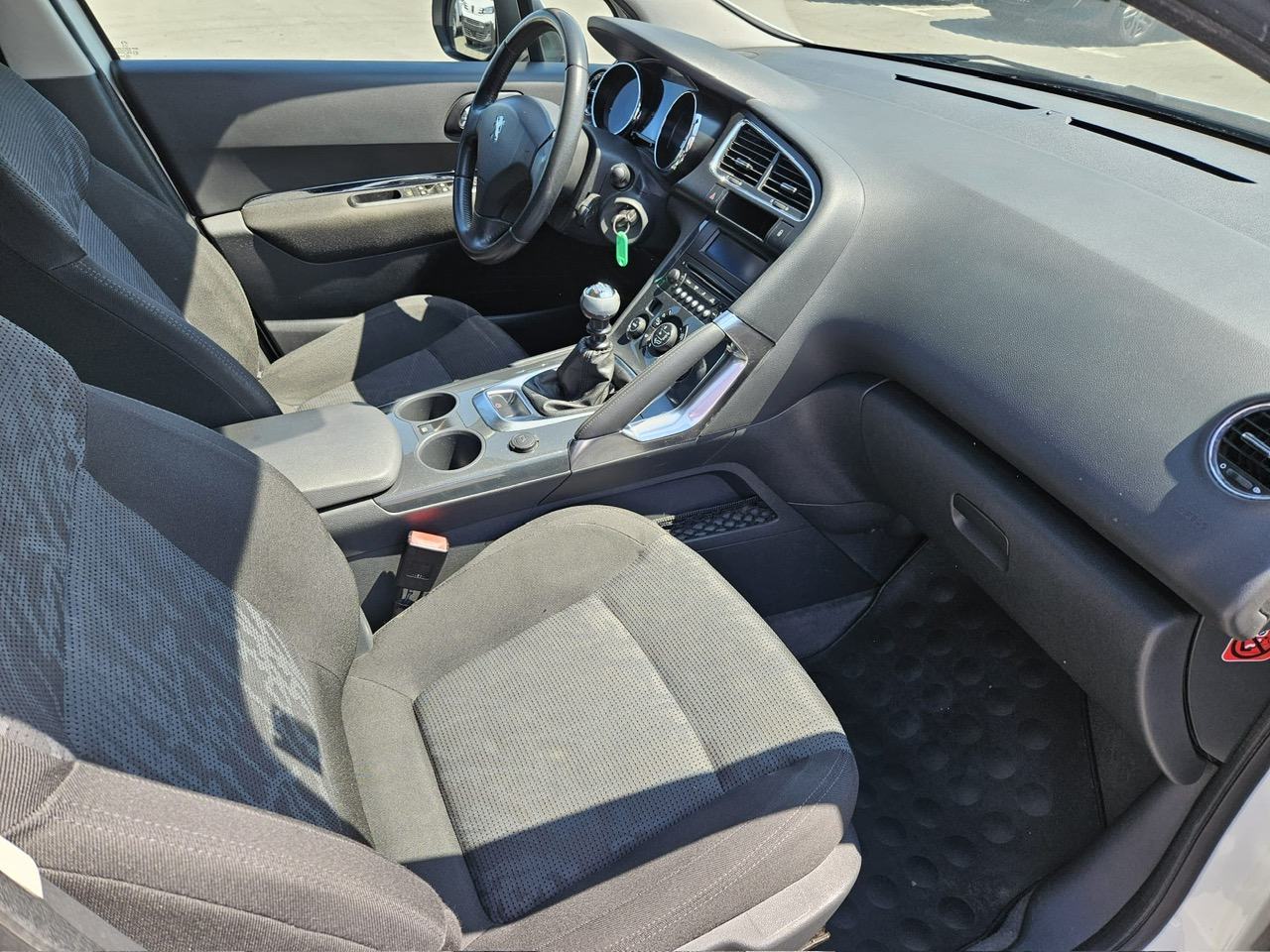 PEUGEOT 3008 PREMIUM 2,0 HDI 150 KS, NIJE UVOZ..., fotografija 15