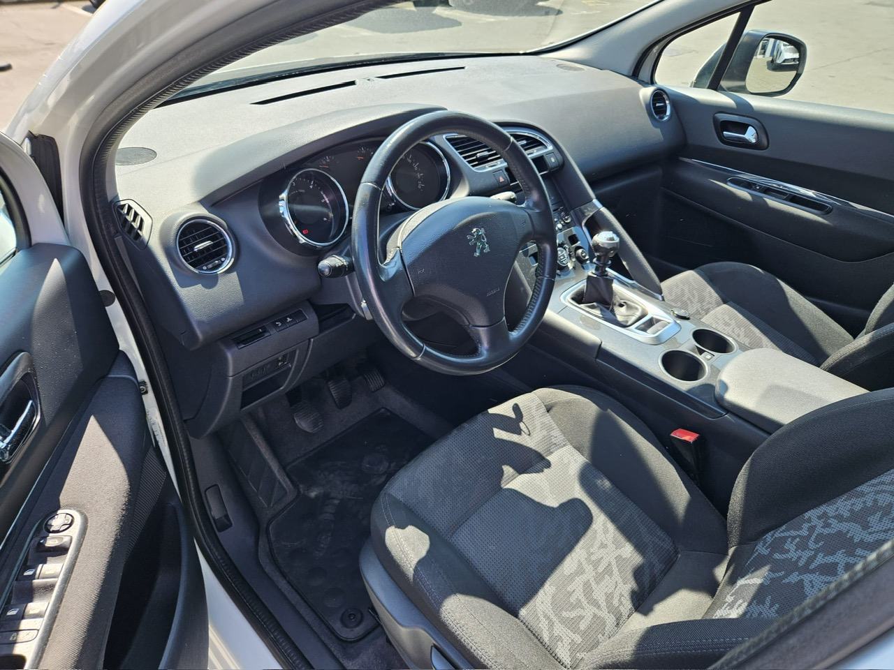 PEUGEOT 3008 PREMIUM 2,0 HDI 150 KS, NIJE UVOZ..., fotografija 11