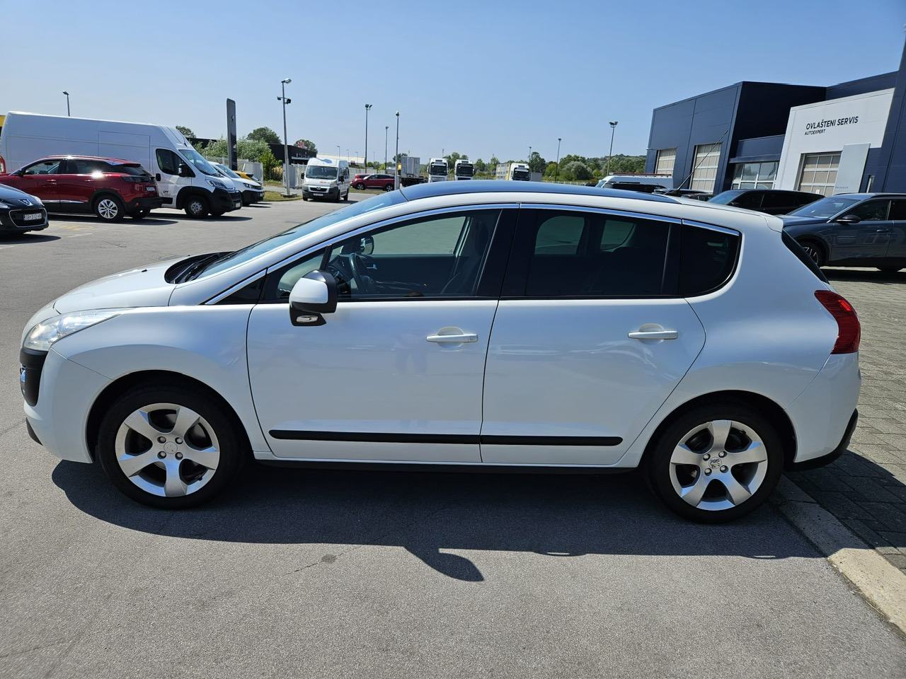 PEUGEOT 3008 PREMIUM 2,0 HDI 150 KS, NIJE UVOZ..., fotografija 5