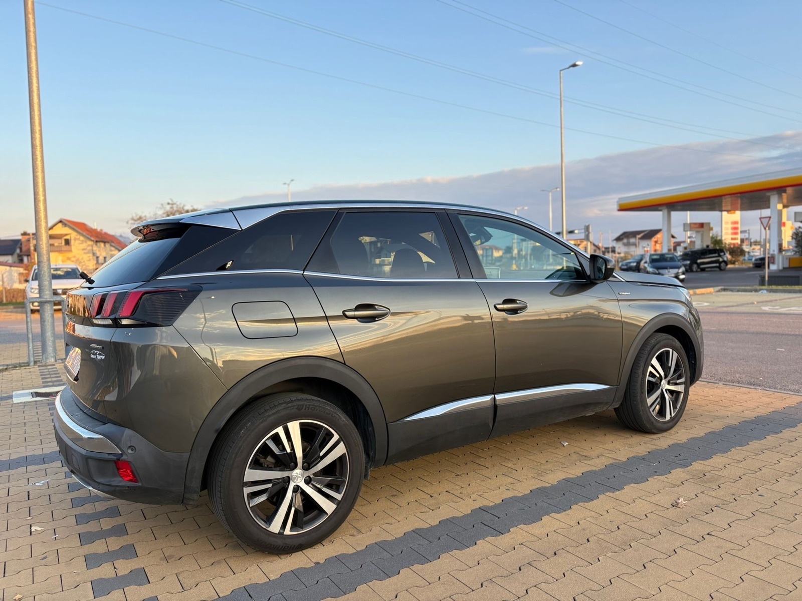 Peugeot 3008,novi lanac,1.5 BlueHDI,automatik,GT Line, Veliki Servis, fotografija 9