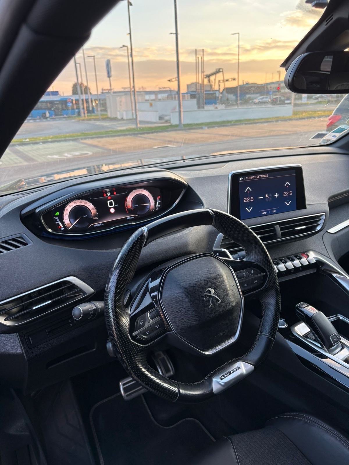 Peugeot 3008,novi lanac,1.5 BlueHDI,automatik,GT Line, Veliki Servis, fotografija 6