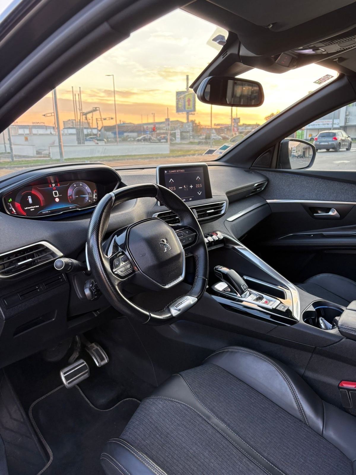 Peugeot 3008,novi lanac,1.5 BlueHDI,automatik,GT Line, Veliki Servis, fotografija 10