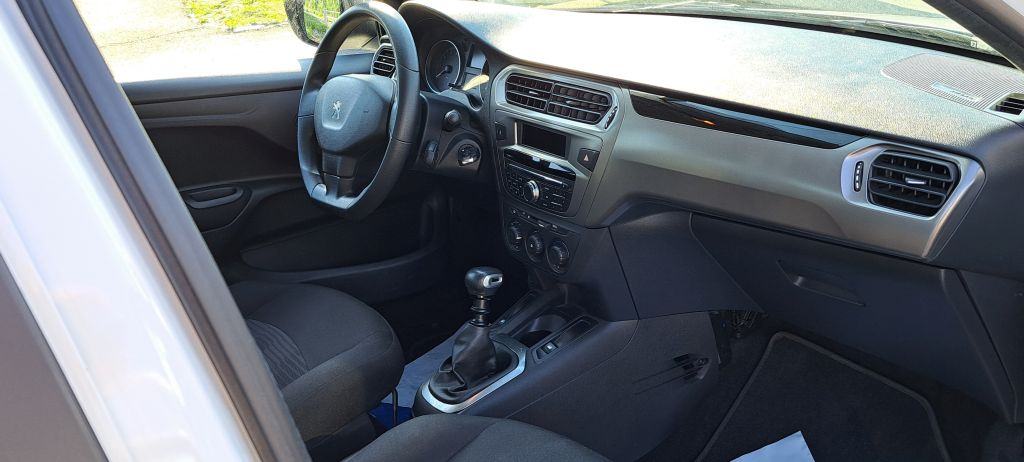 Peugeot 301 1,5 BlueHDI, fotografija 17