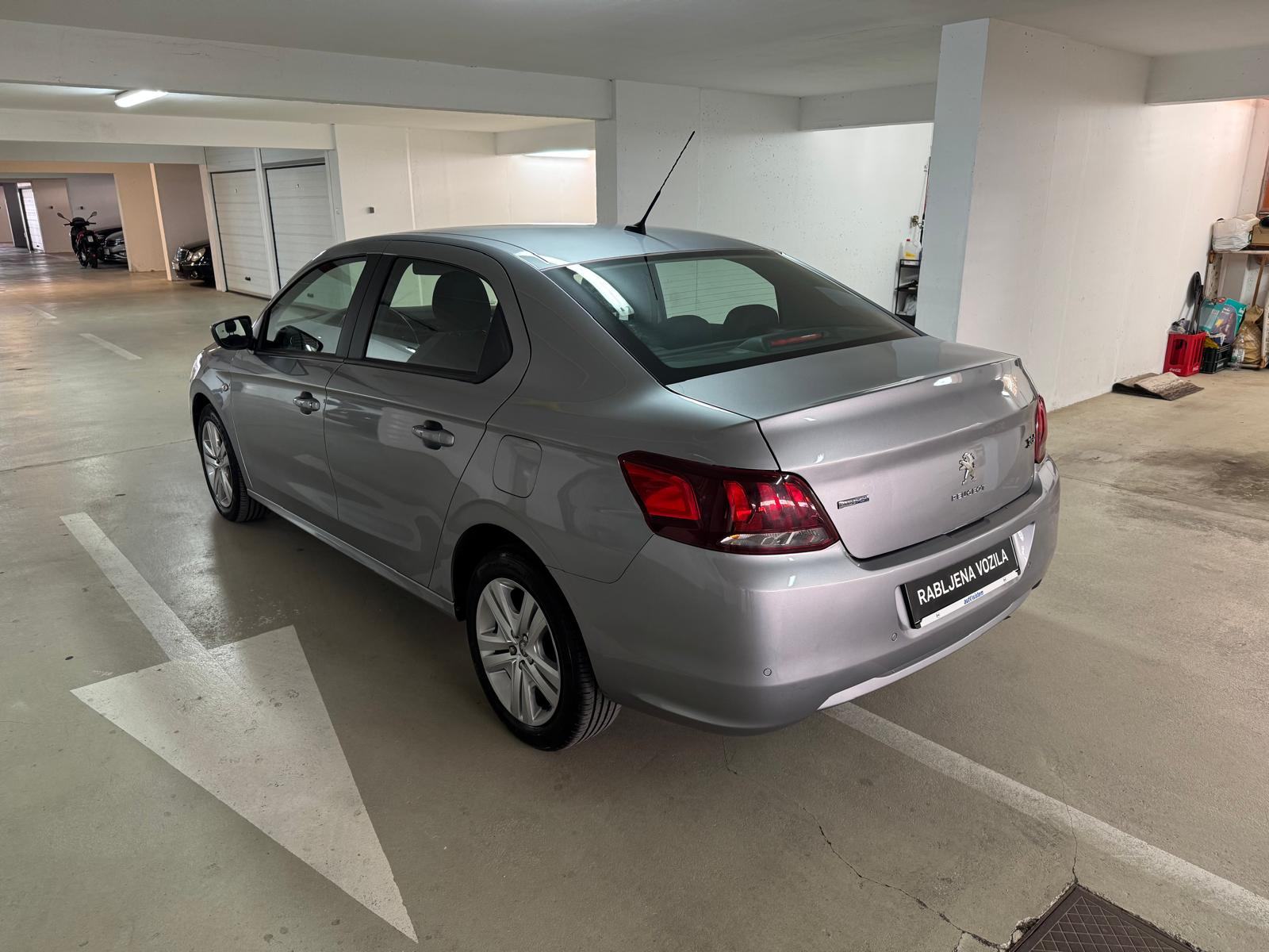 Peugeot 301 1.6hdi *ALLURE***64000KM**DIGI KLIMA*NAV*LEASING-KARTICE*, fotografija 6