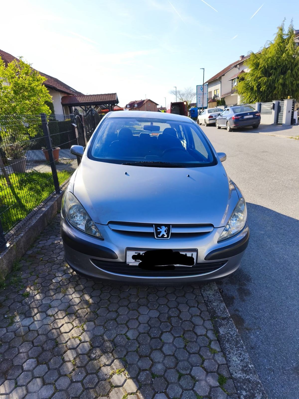 Peugeot 307 1,4, pogled izvana - slika 1