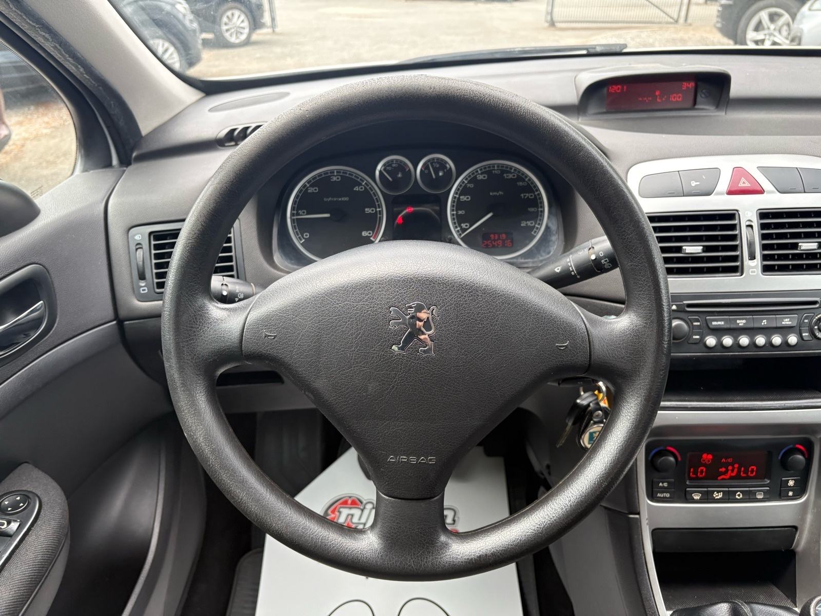Peugeot 307 1,6 HDi REG:08/2026 - KLIMA - AUTOKREDIT, fotografija 13