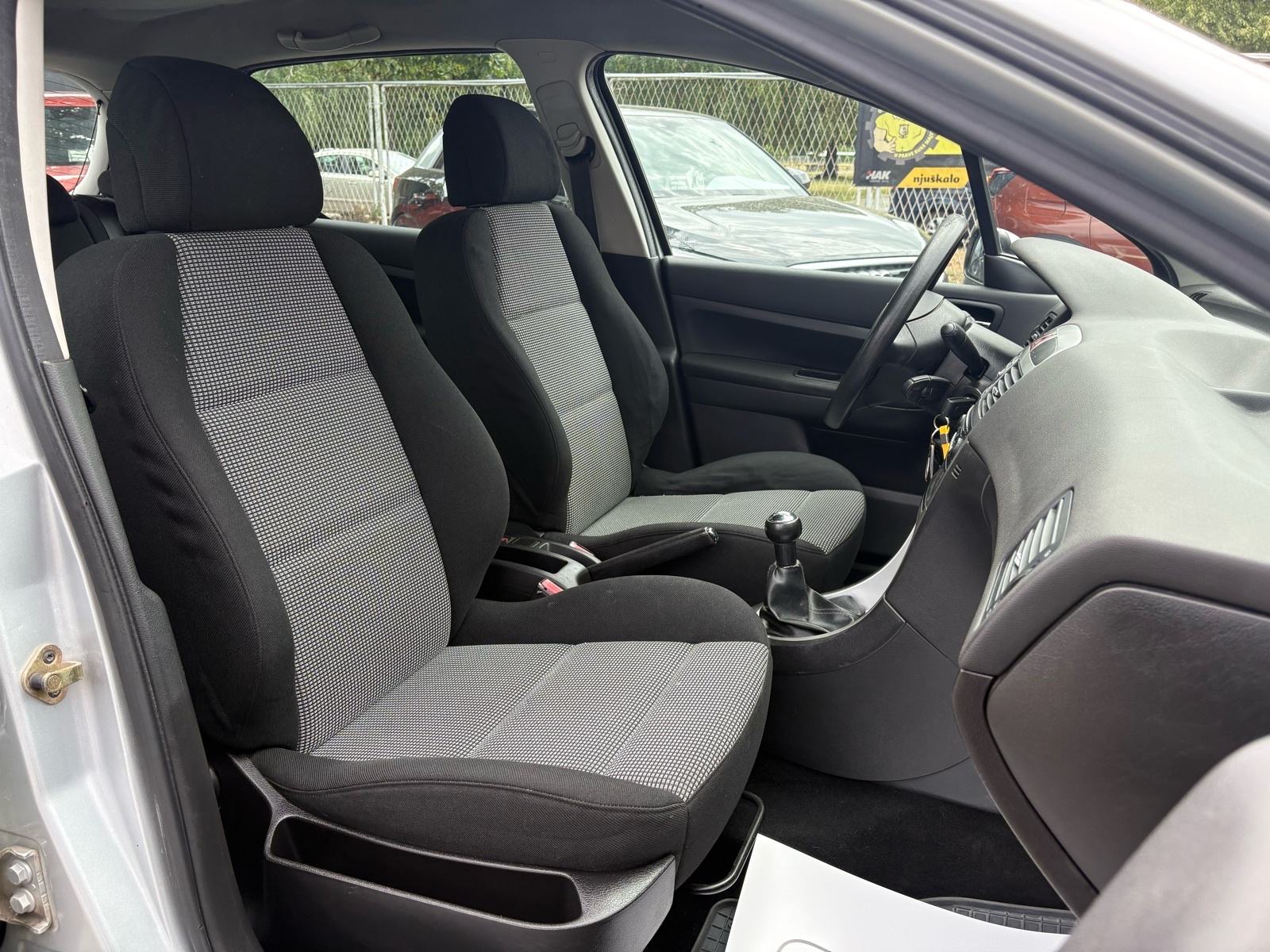 Peugeot 307 1,6 HDi REG:08/2026 - KLIMA - AUTOKREDIT, fotografija 19