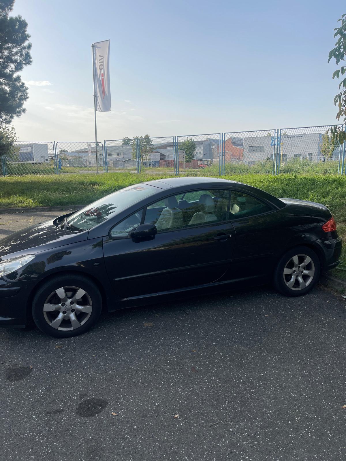307 CC Coupe Cabriolet,Regan,NOVE Gume,Kamere,Veliki Servis,CarPlay, fotografija 5