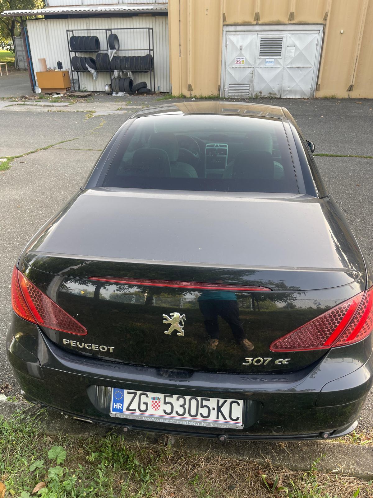 307 CC Coupe Cabriolet,Regan,NOVE Gume,Kamere,Veliki Servis,CarPlay, fotografija 7