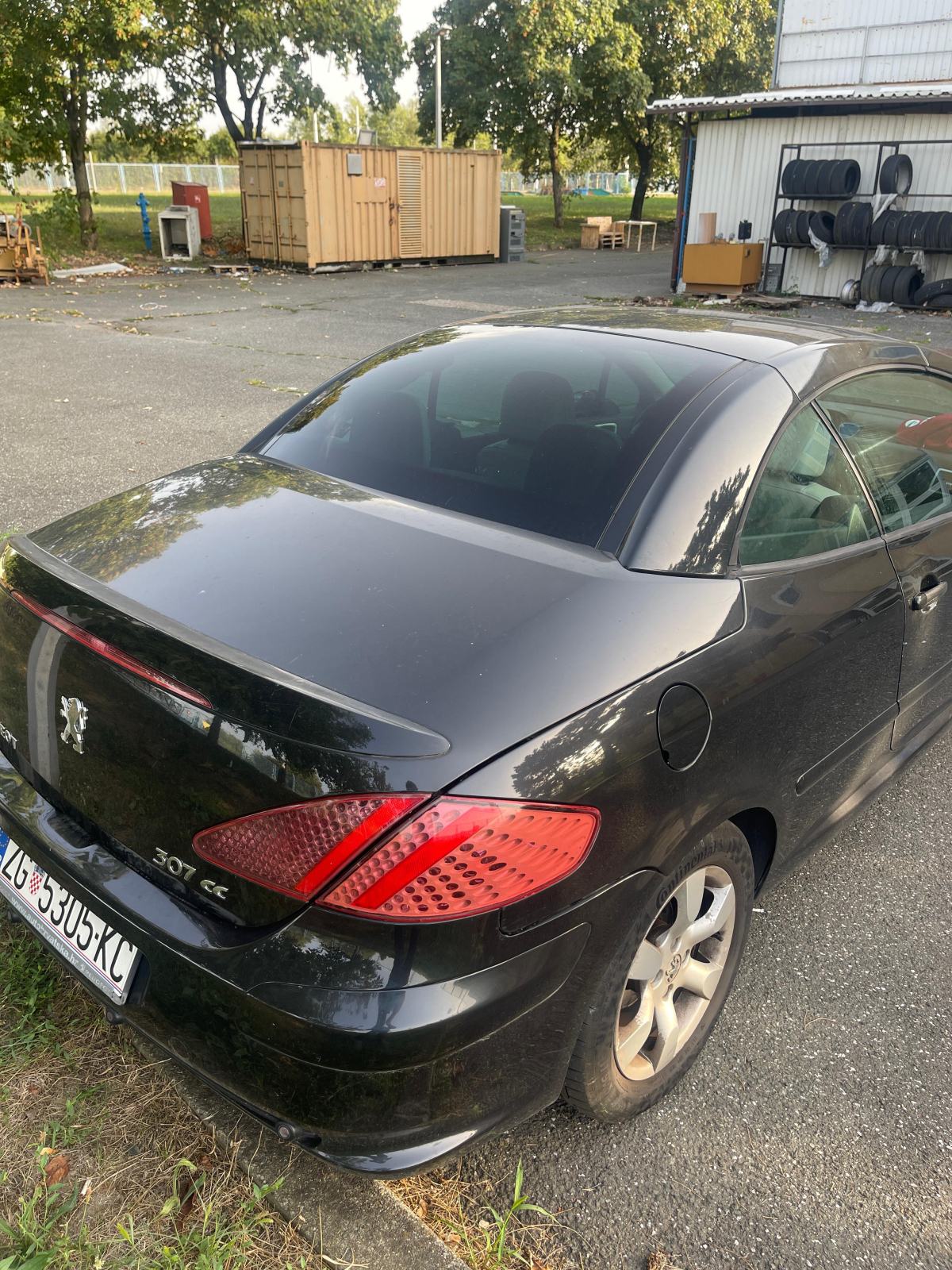 307 CC Coupe Cabriolet,Regan,NOVE Gume,Kamere,Veliki Servis,CarPlay, fotografija 8