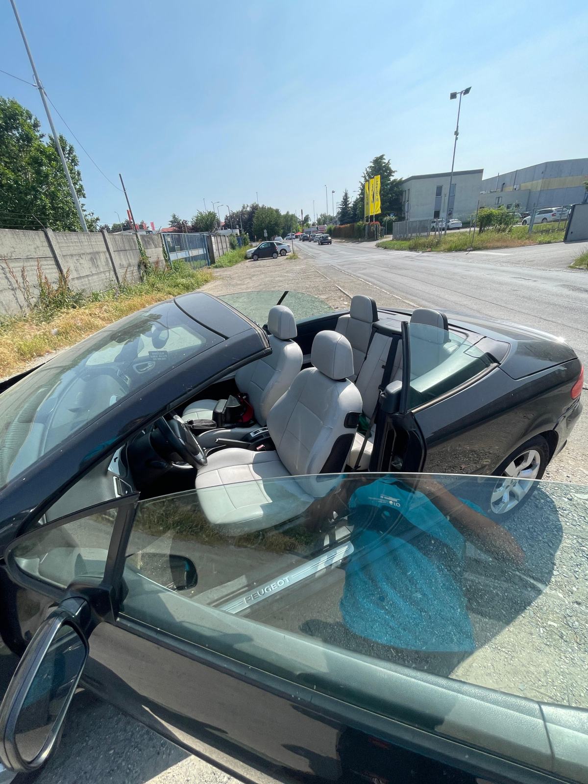 307 CC Coupe Cabriolet,Regan,NOVE Gume,Kamere,Veliki Servis,CarPlay, fotografija 9