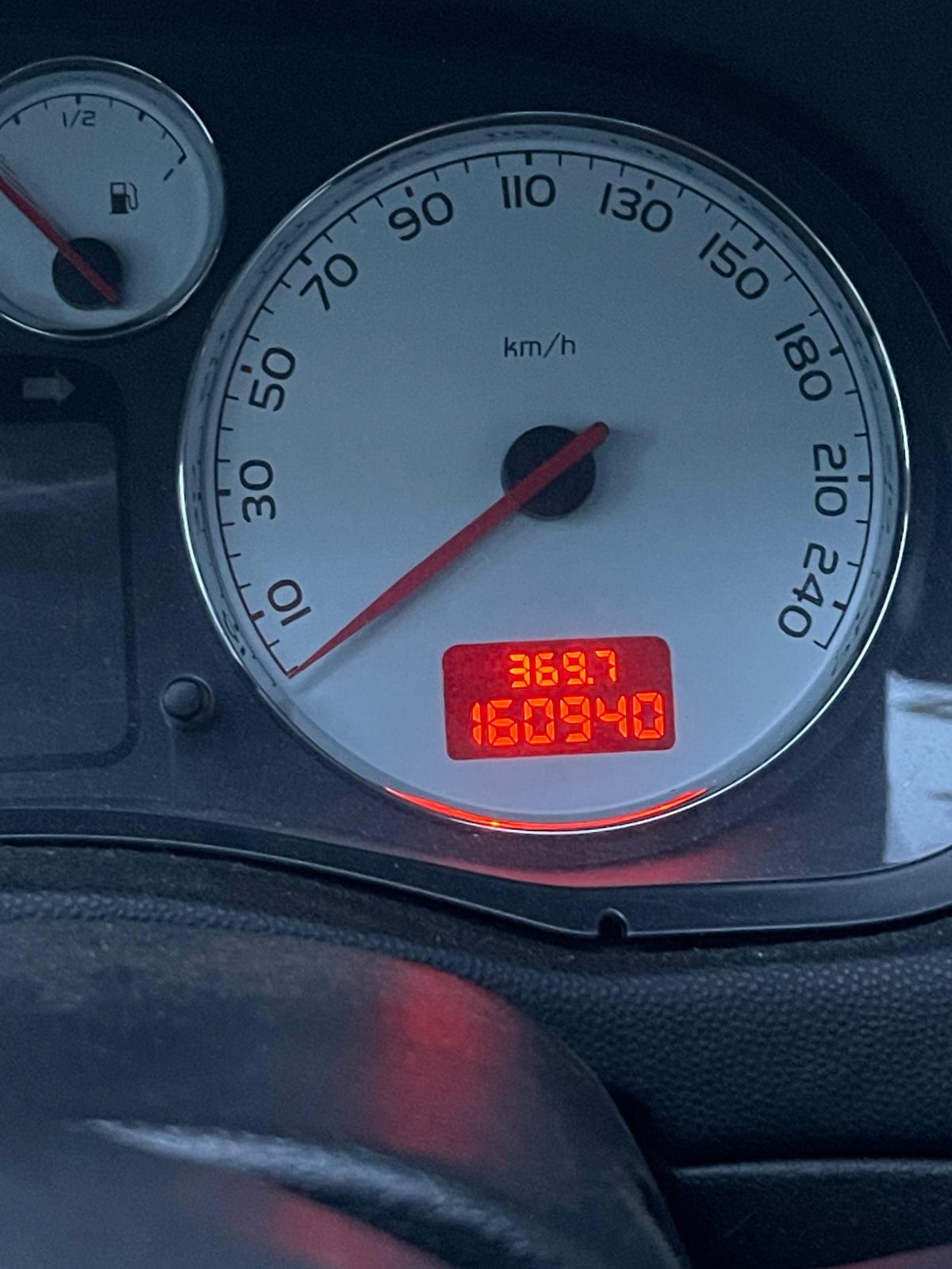307 CC Coupe Cabriolet,Regan,NOVE Gume,Kamere,Veliki Servis,CarPlay, fotografija 17