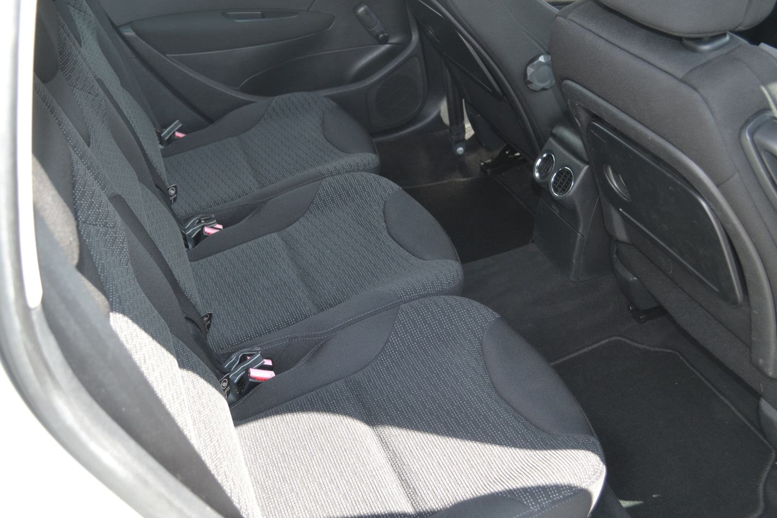 Peugeot 308 SW 1.6 HDI *** MOTOR I LIMARIJA ODLIČNI *** SERVIS ***, fotografija 11