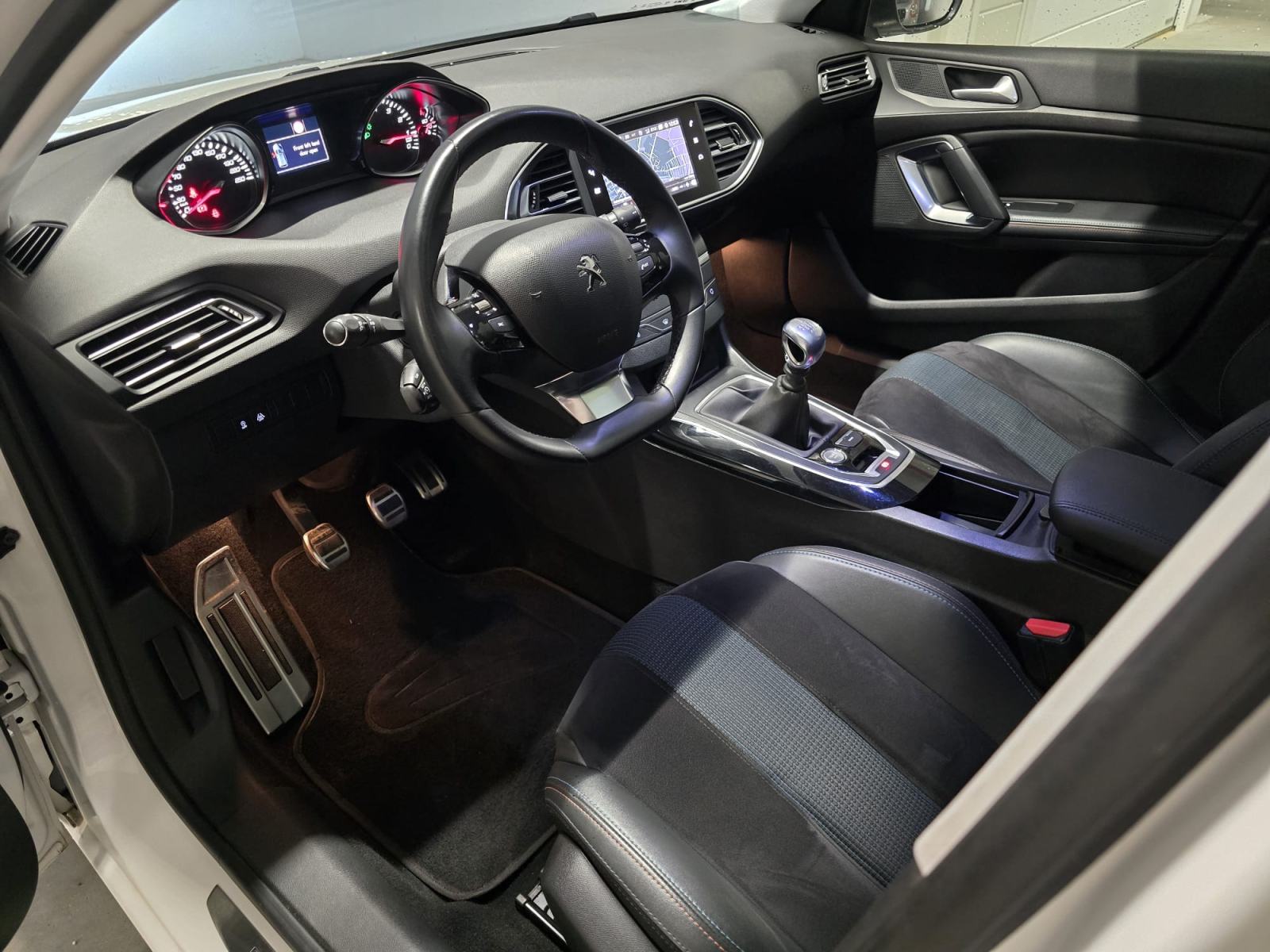 Peugeot 308 1,2 130 KS, TechEdition, Full LED, Veliki servis, Jamstvo!, fotografija 14