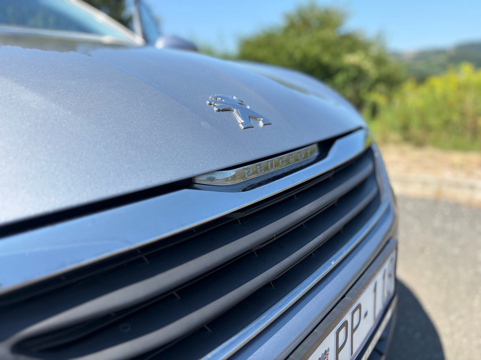Peugeot 308 1,2 2014.g napravljen mali i veliki servis, fotografija 3