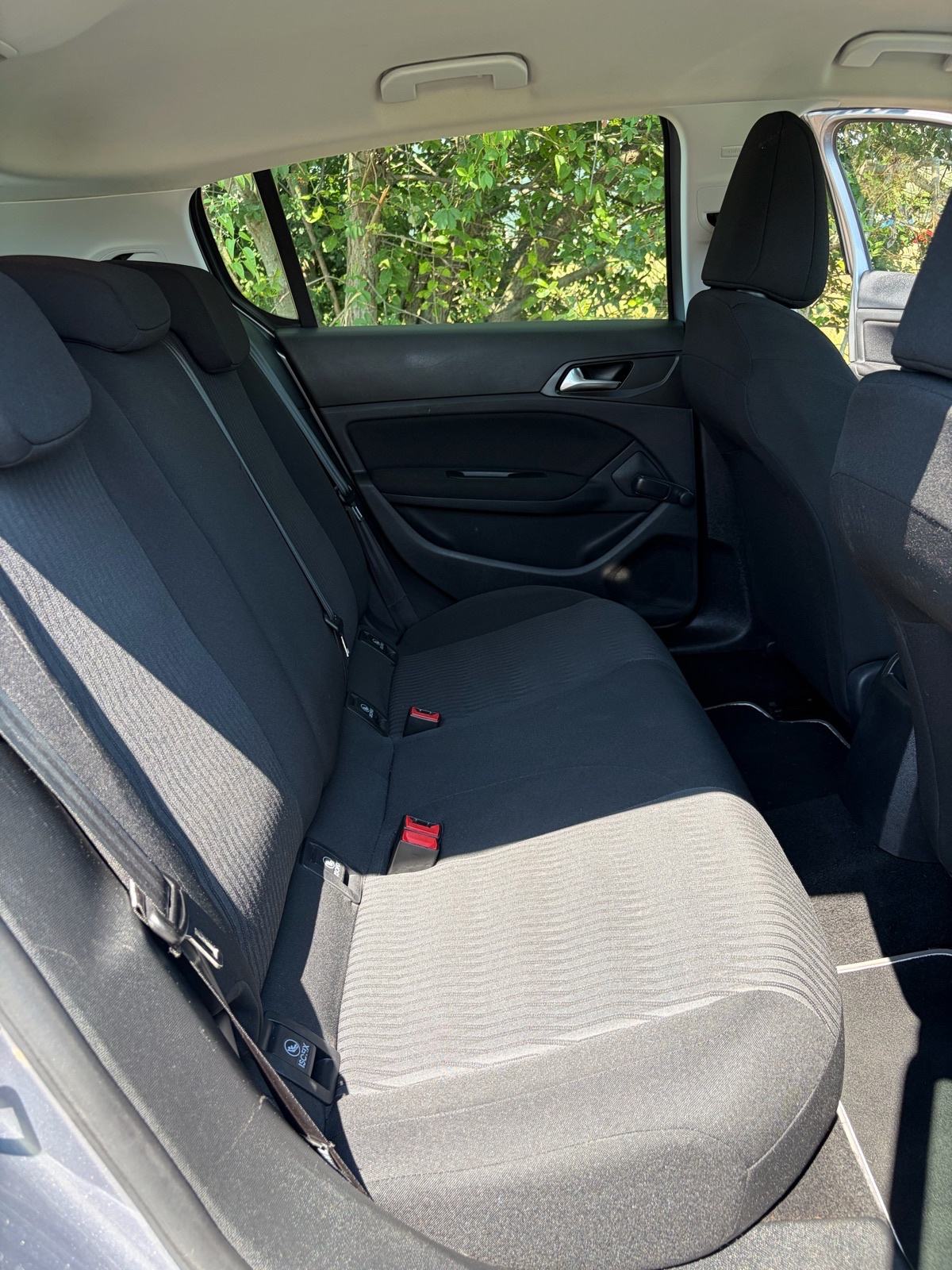 Peugeot 308 1,2 2014.g napravljen mali i veliki servis, fotografija 11