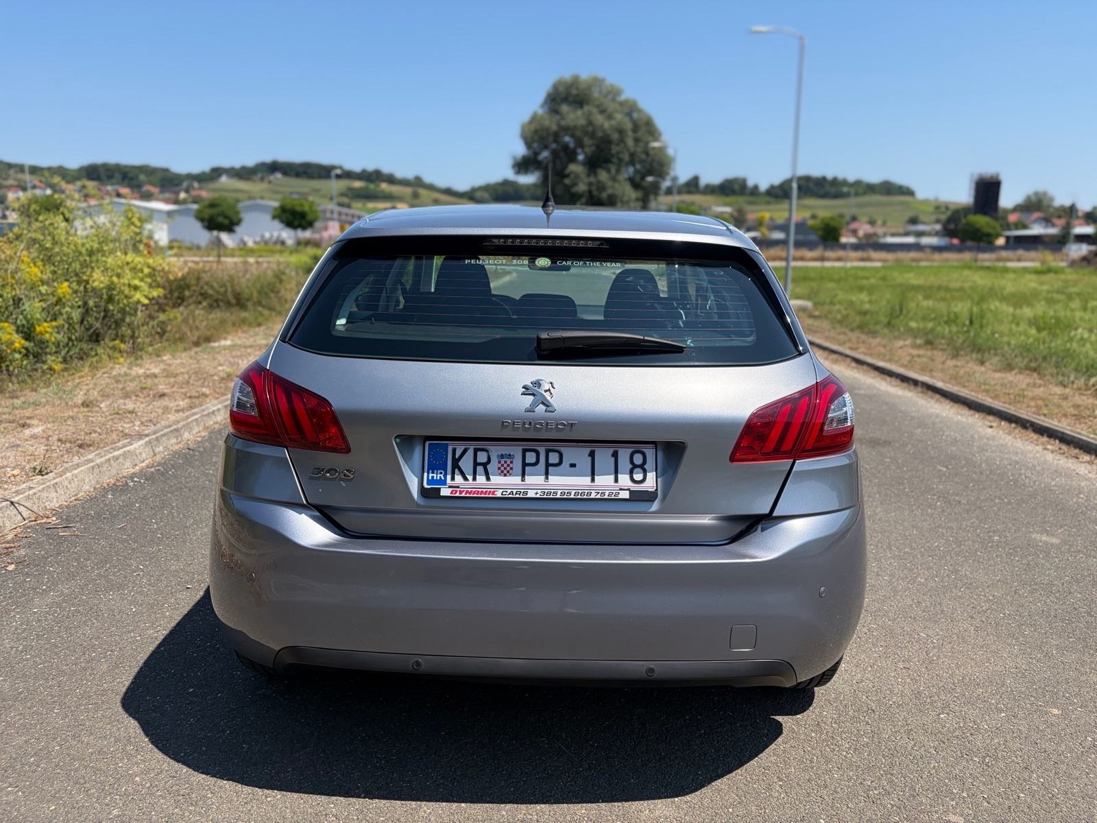Peugeot 308 1,2 2014.g napravljen mali i veliki servis, fotografija 16