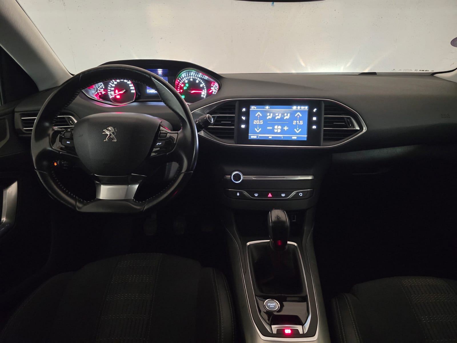 Peugeot 308 1,2 Allure, Puno opreme, Veliki servis, Jamstvo!, fotografija 11