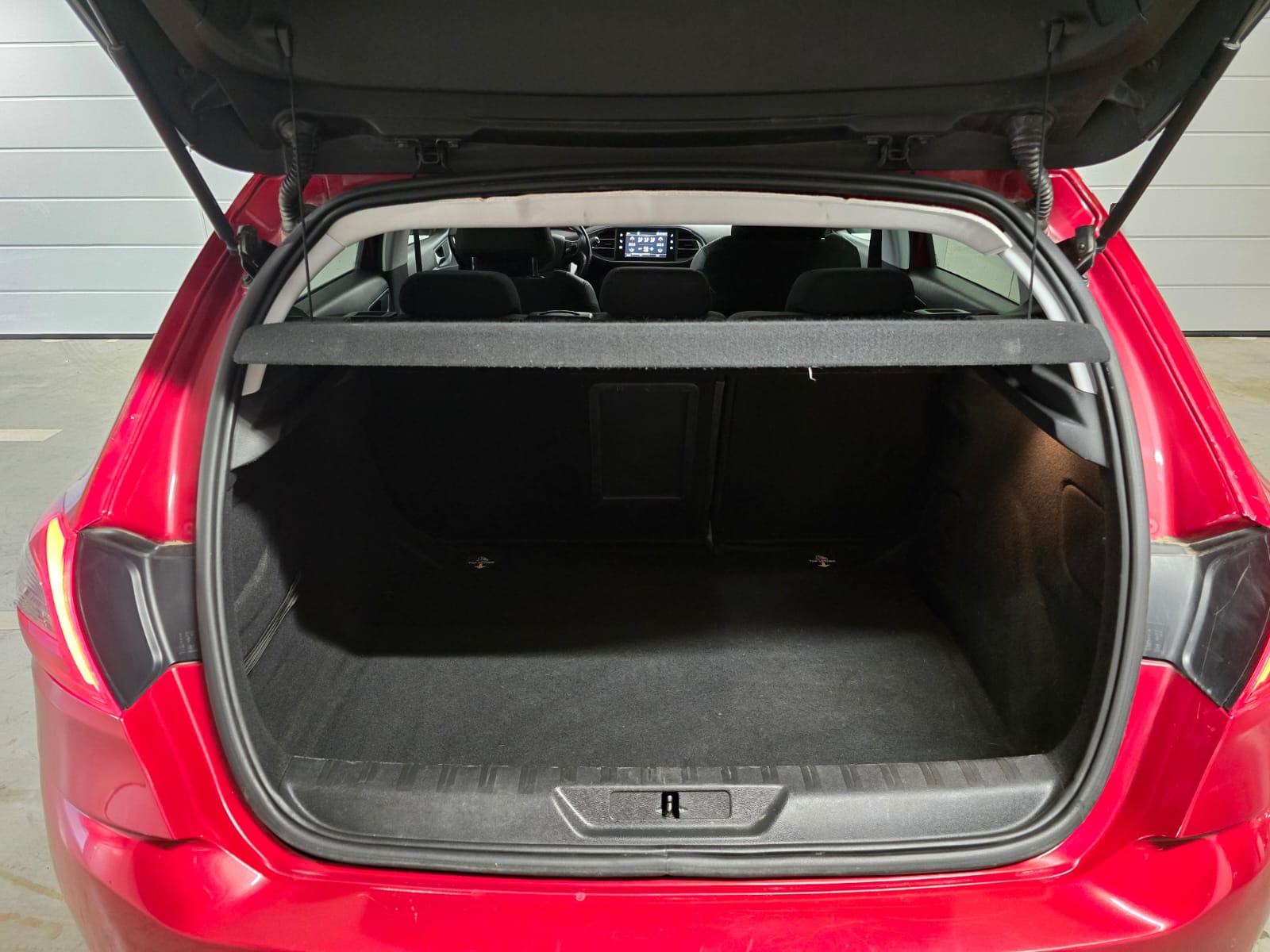 Peugeot 308 1,2 Allure, Puno opreme, Veliki servis, Jamstvo!, fotografija 8