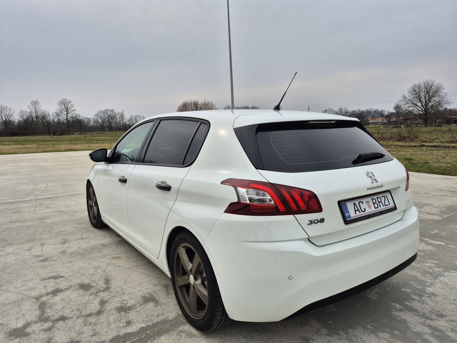 Peugeot 308 1,2 Benzin Reg:11/26,Klima,park senzori,alu17, fotografija 5