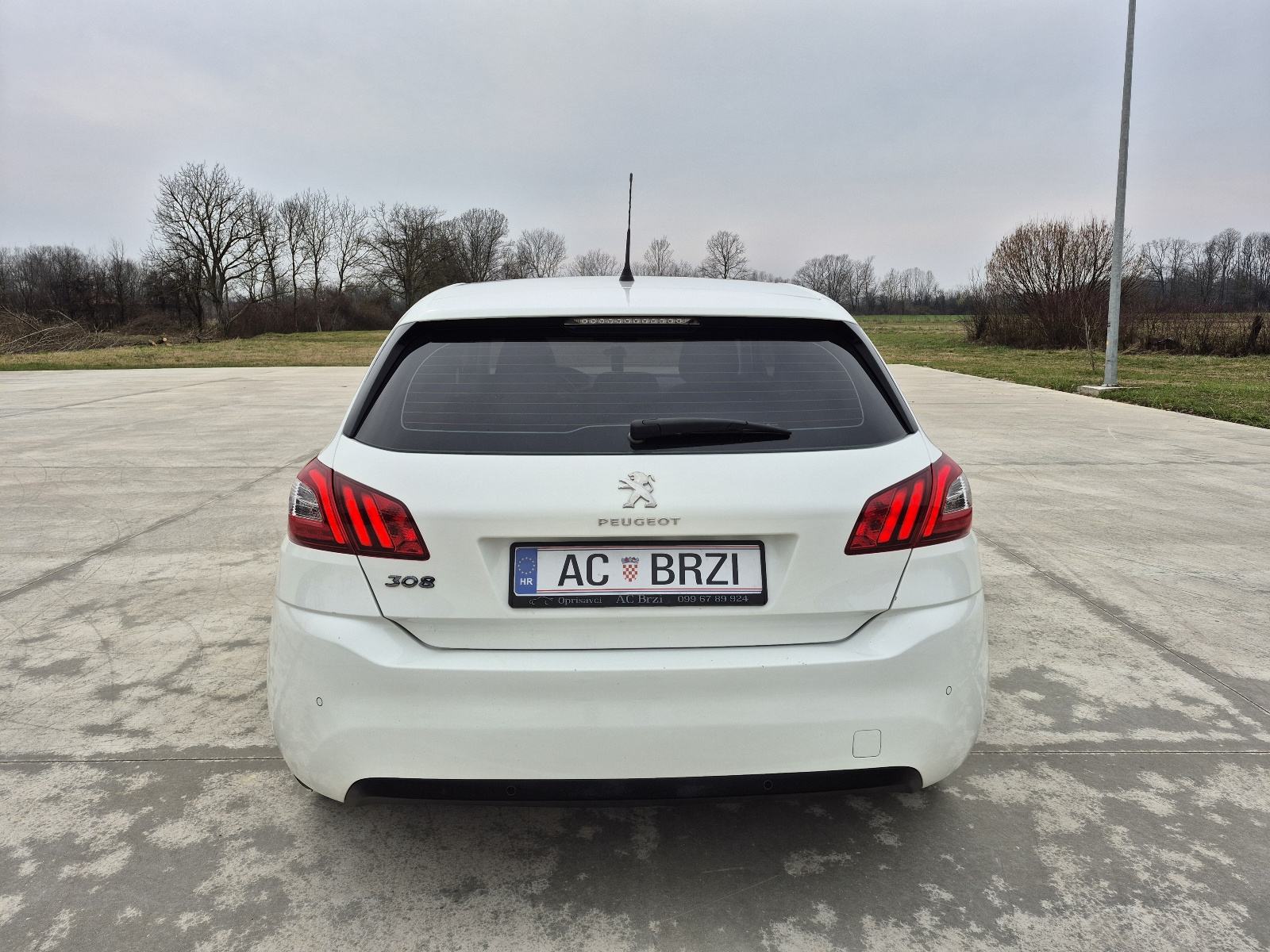 Peugeot 308 1,2 Benzin Reg:11/26,Klima,park senzori,alu17, fotografija 6