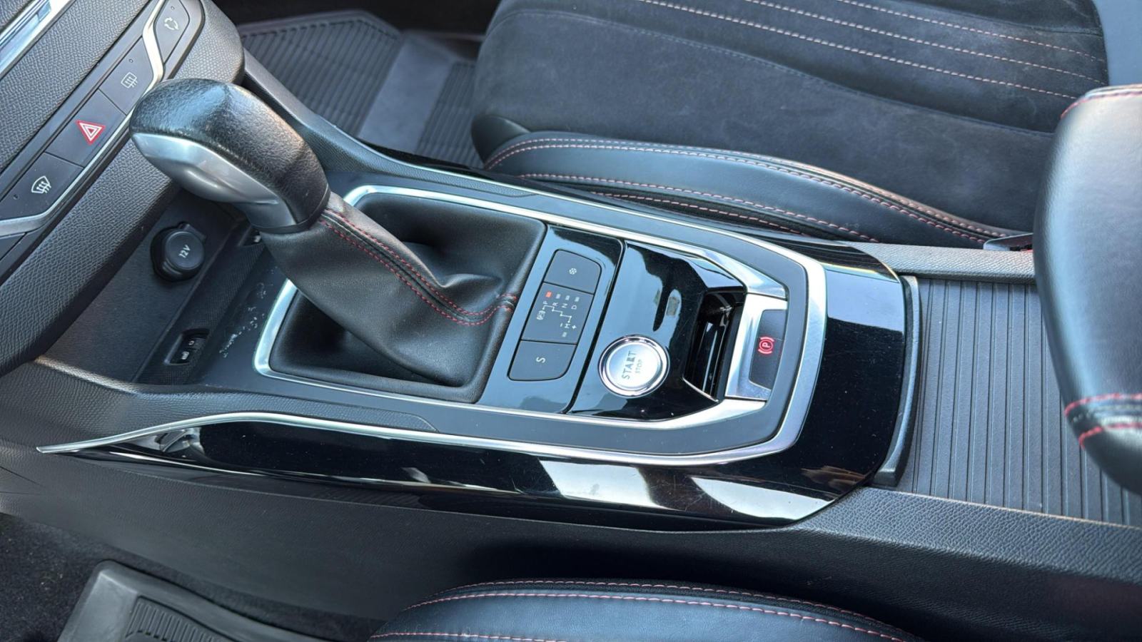 Peugeot 308 GT Line 1.2 PureTech 130 EAT6 Automatic, fotografija 15