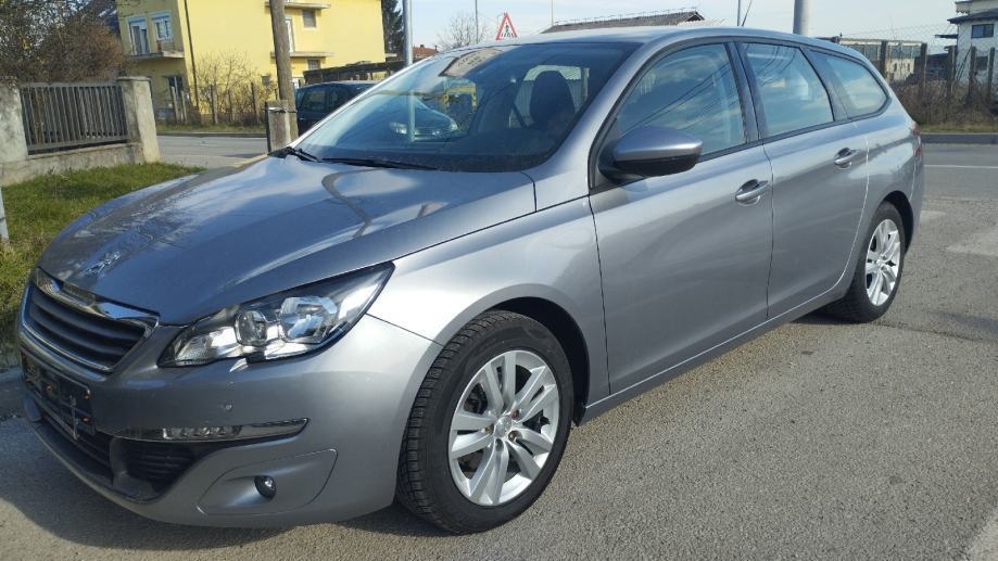 Peugeot 308 1,2 e-THP, fotografija 2