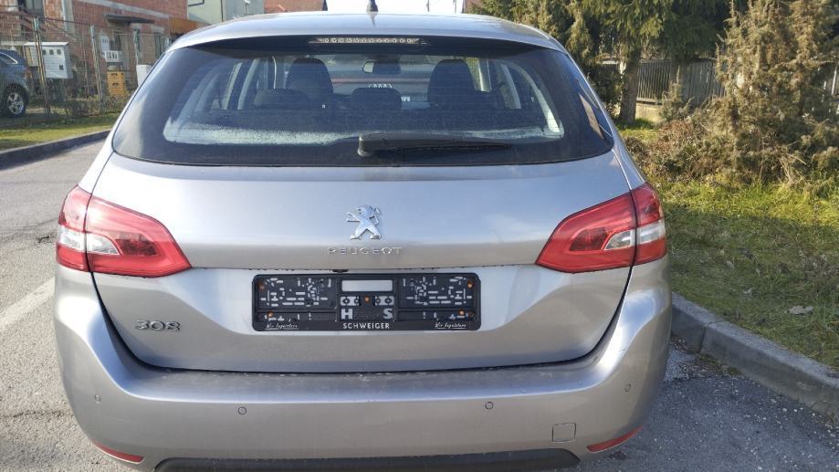 Peugeot 308 1,2 e-THP, fotografija 9