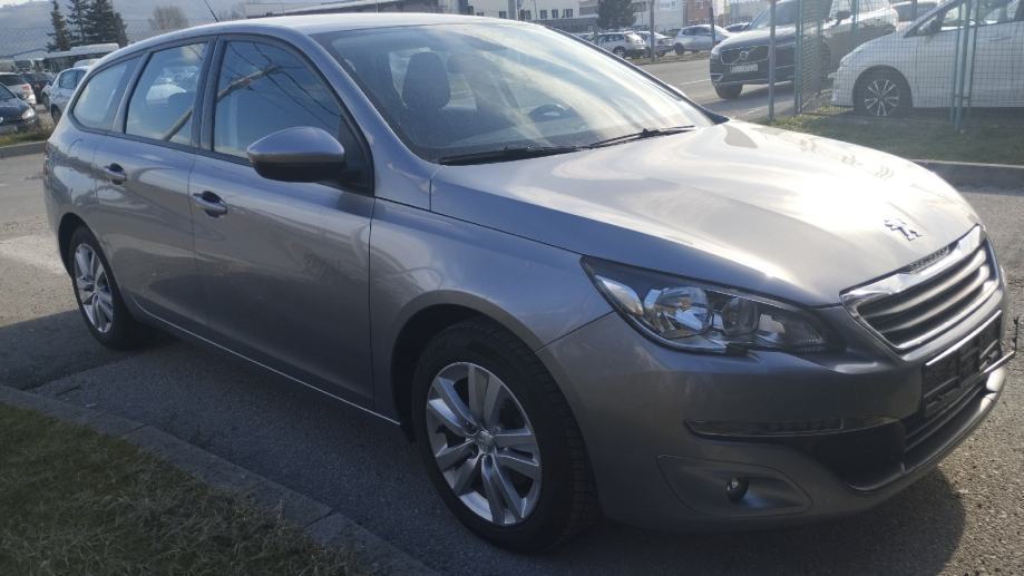 Peugeot 308 1,2 e-THP, fotografija 2