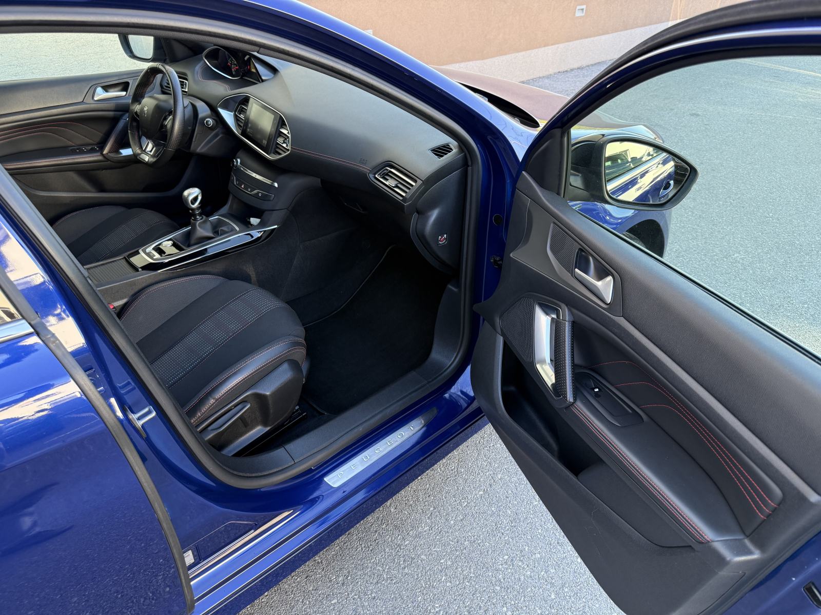 Peugeot 308 1,2 GT-Line!!2018.god.NAVI,LED,KAMERA,PDC,alu 17”VISA!!, fotografija 5