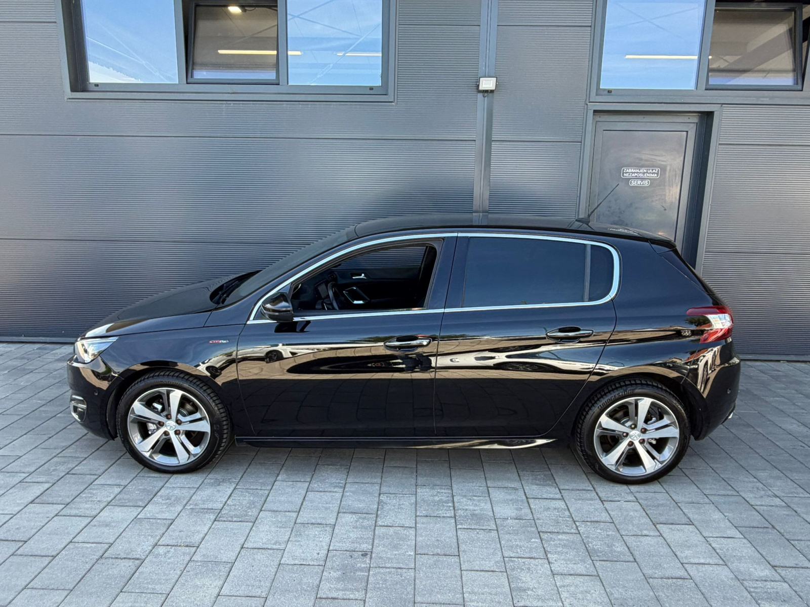 Peugeot 308 1.2 - GT-LINE - AUTOMATIK - KAMERA - AUTOKREDIT, fotografija 2
