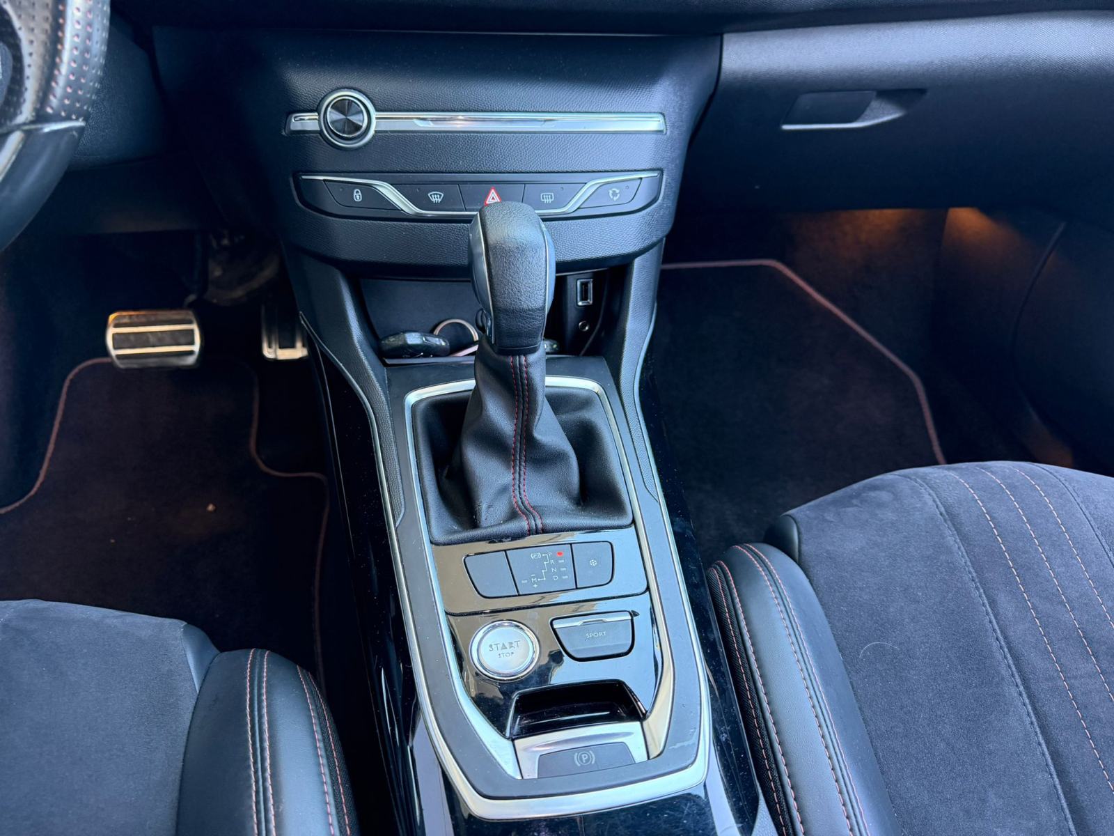 Peugeot 308 1.2 - GT-LINE - AUTOMATIK - KAMERA - AUTOKREDIT, fotografija 18