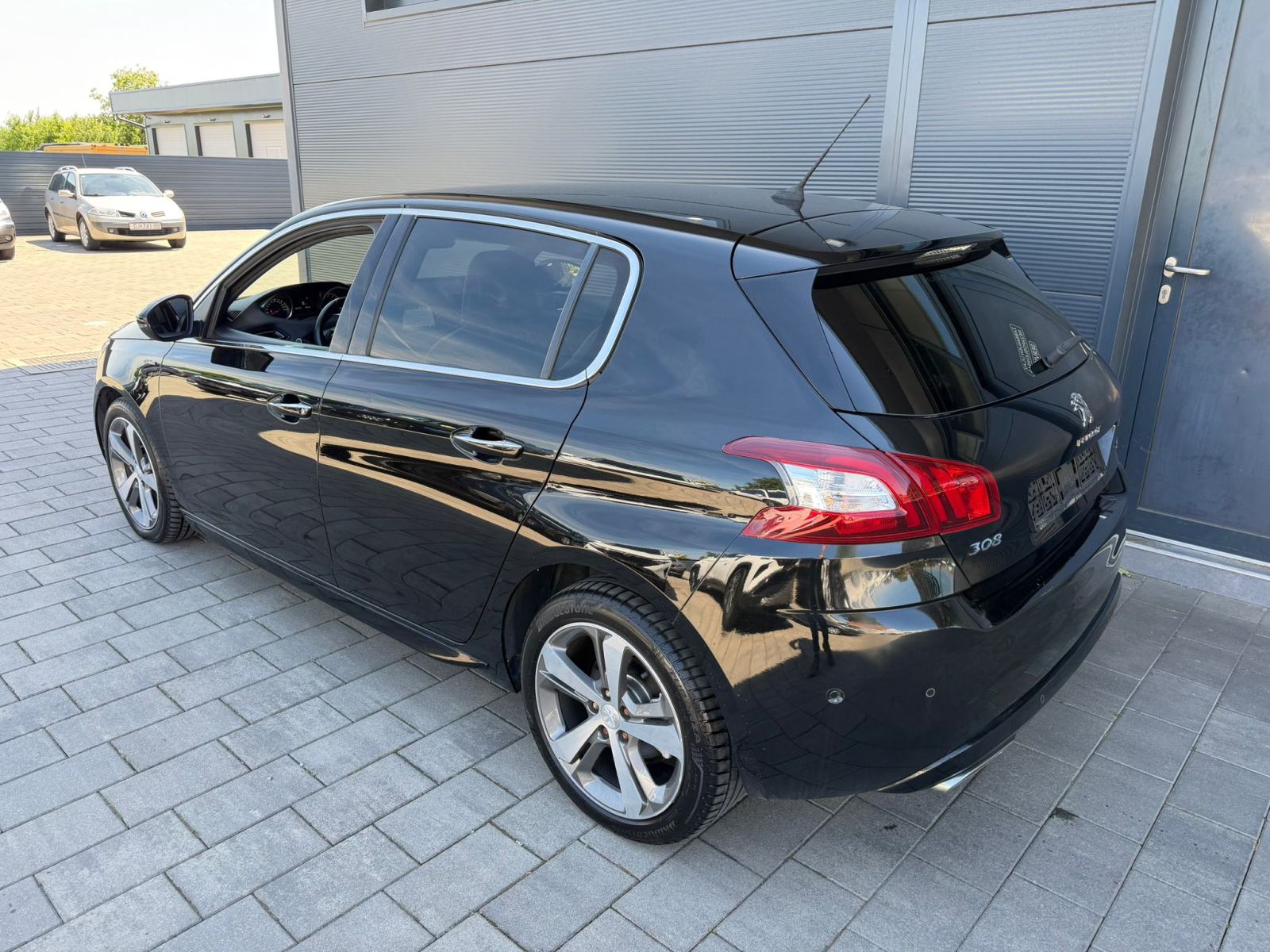 Peugeot 308 1.2 - GT-LINE - AUTOMATIK - KAMERA - AUTOKREDIT, fotografija 3